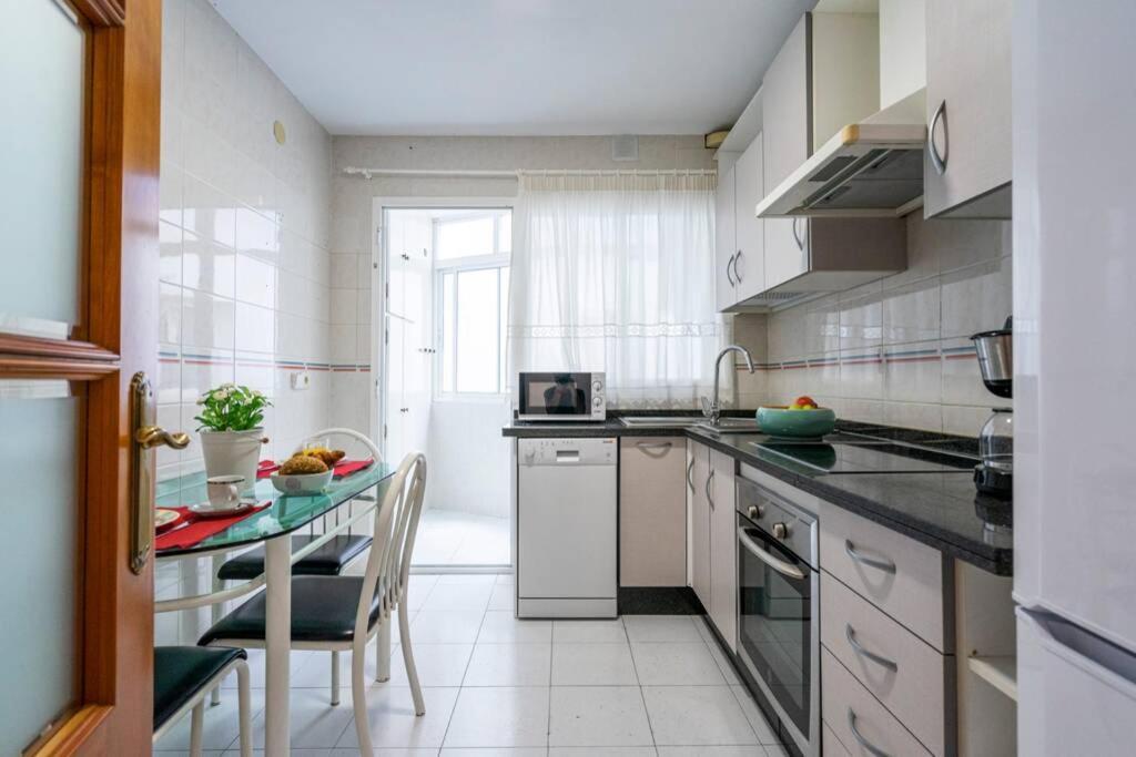 Apartament Luminosa Y Soleada Casa En El Centro De Torre Del Mar Zewnętrze zdjęcie